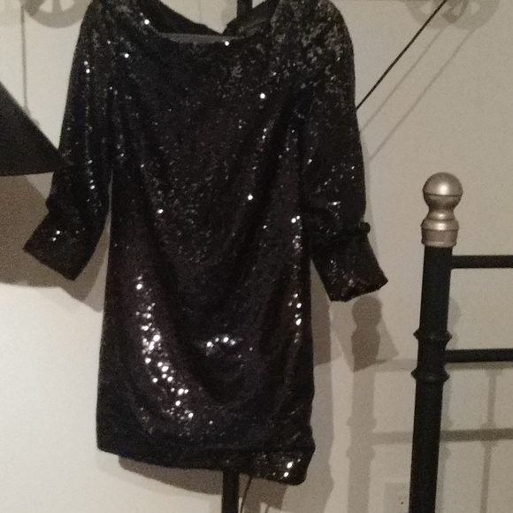 Armani Exchange | sequins black dress open back - Picture 2 of 3